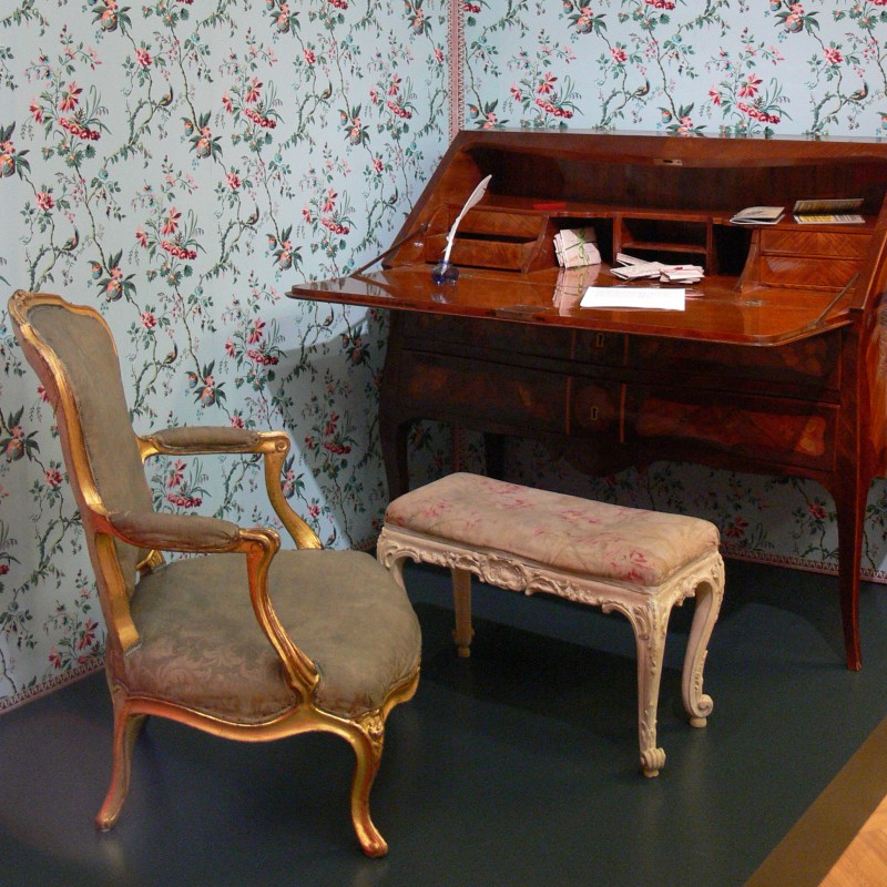 antika eşya alan yerler